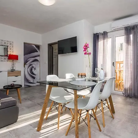 In - Insel 41267 Apartamento *